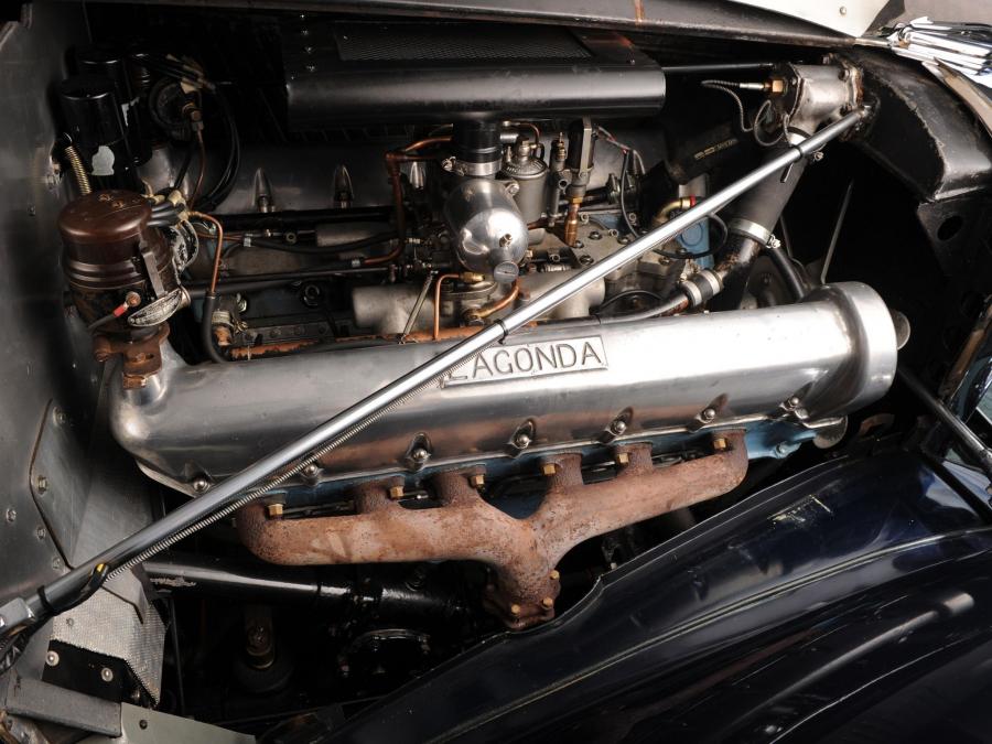 Моторный отсек Lagonda V12 Rapide Saloon De Ville 1938 года  (фото 2 из 7)
